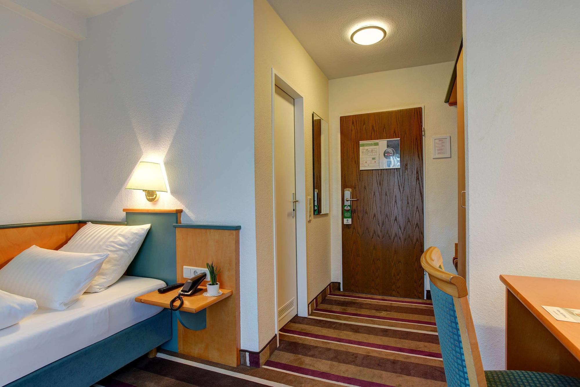 Sure Hotel By Best Western Ambassador Duesseldorf Екстериор снимка