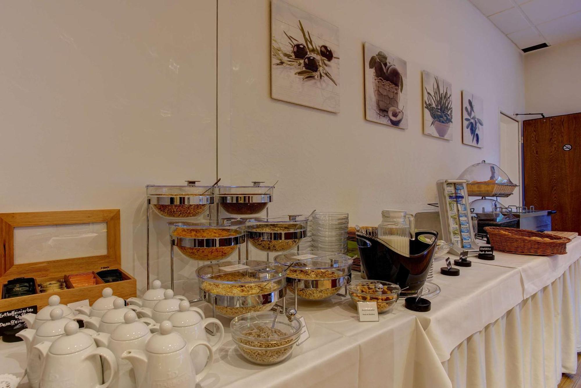 Sure Hotel By Best Western Ambassador Duesseldorf Екстериор снимка