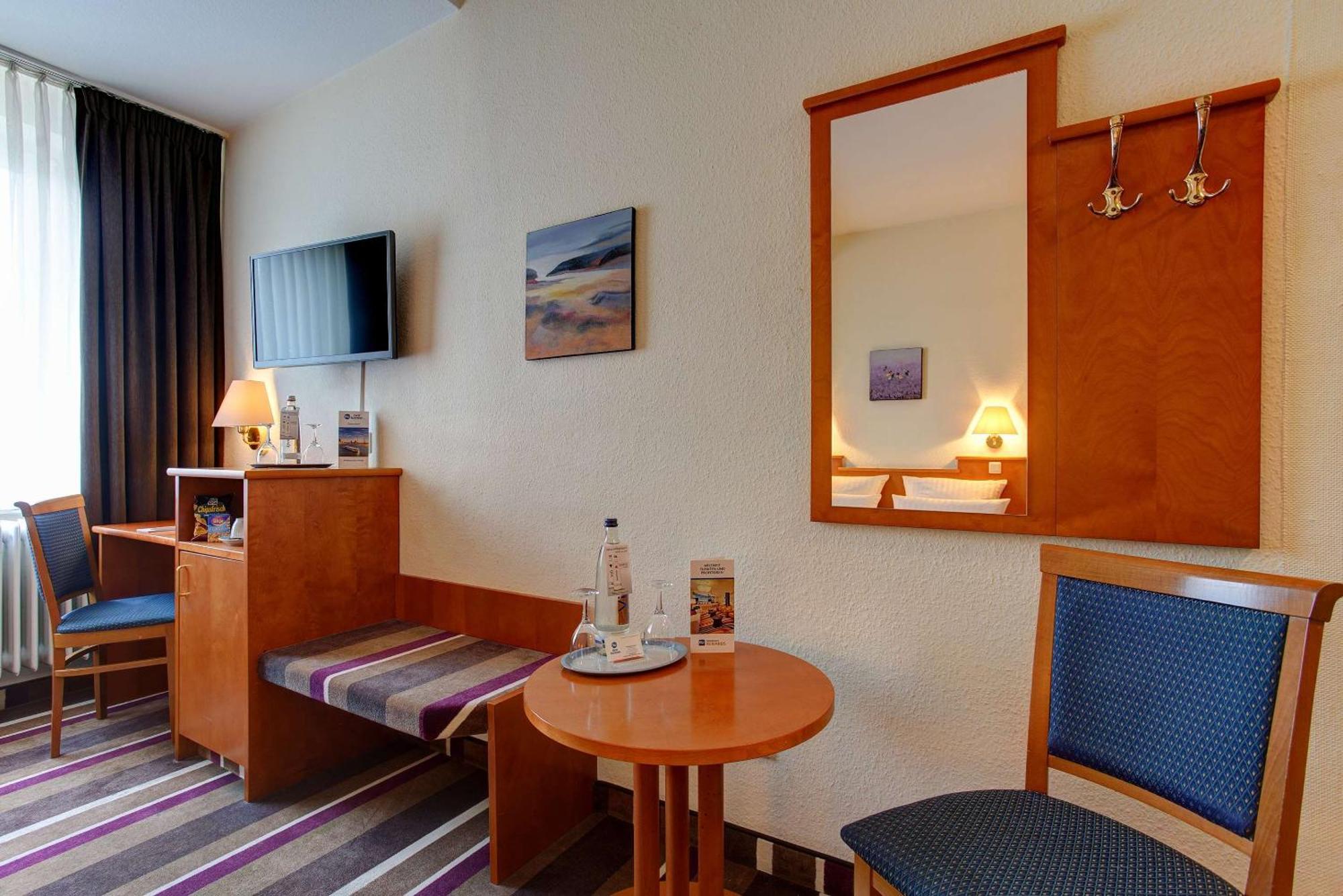 Sure Hotel By Best Western Ambassador Duesseldorf Екстериор снимка